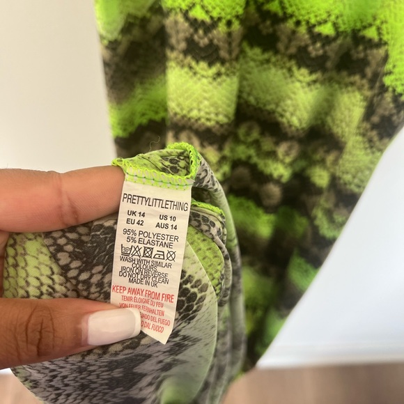 Pretty Little Thing Neon Lime Cowl Snake Print Maxi Dress US 10 - Picture 4 of 7